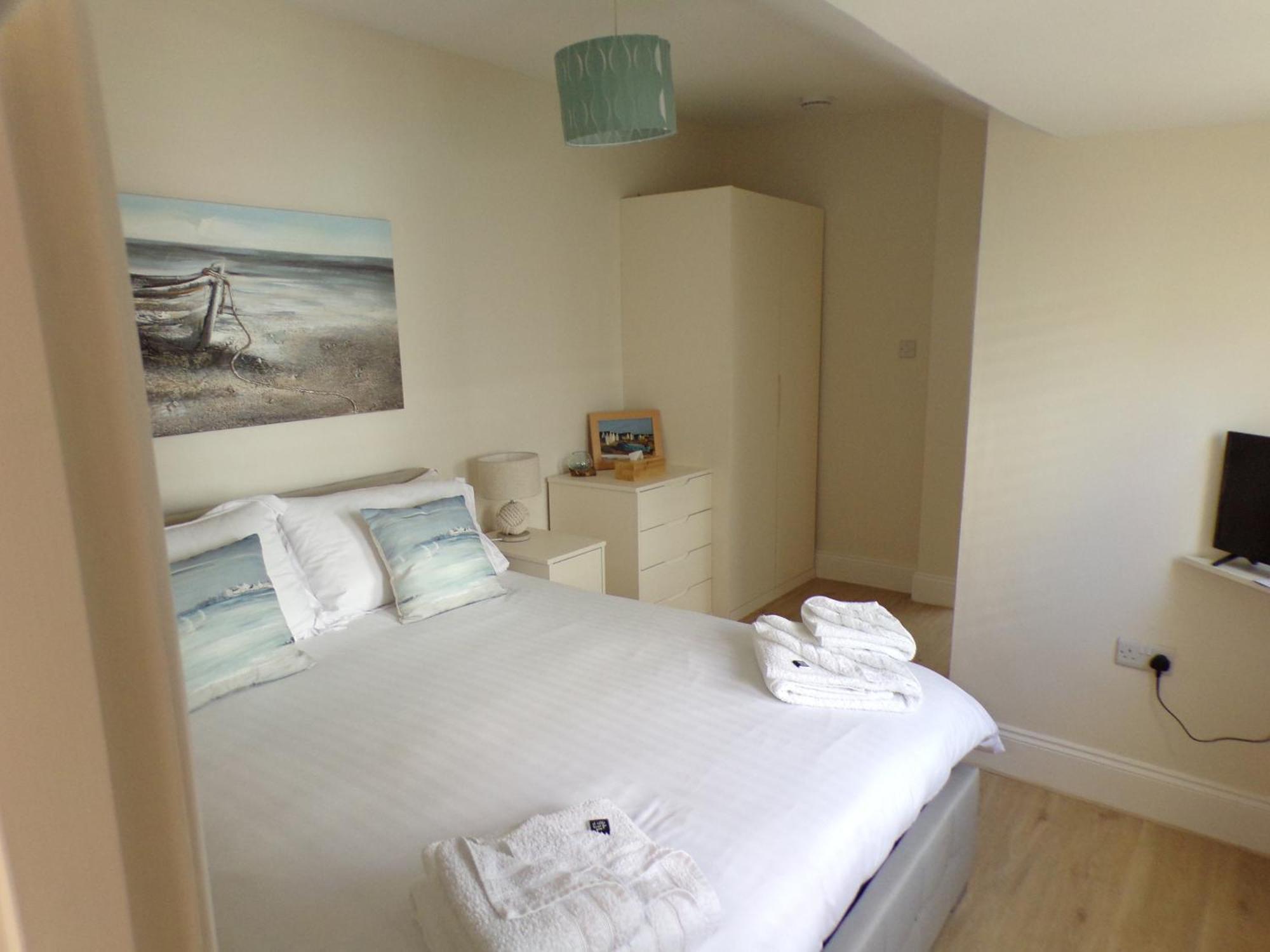 3Thedome - Luxury Ground Floor Apartment Opposite The Beach, Barton On Sea Extérieur photo