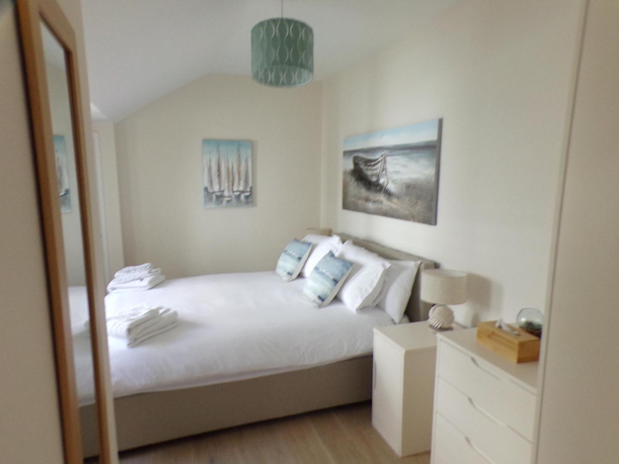 3Thedome - Luxury Ground Floor Apartment Opposite The Beach, Barton On Sea Extérieur photo